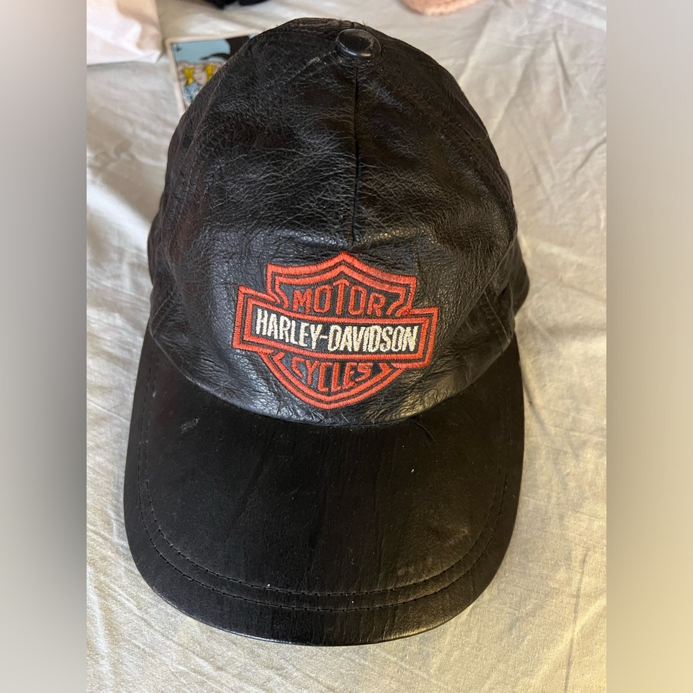 Vintage leather Harley Davidson hat